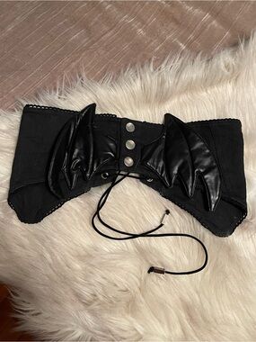 Rare jfashion brand Tutuha Glavil black bat wing corset belt